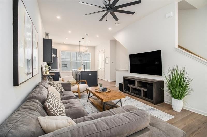 2016 Bixby Byway Dr Se - Photo 2 of 35