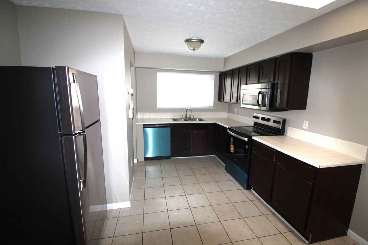 2514 Lipton Road - Photo 5 of 19