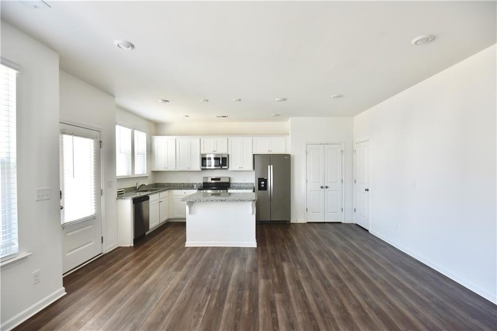 224 Banner Rd - Photo 5 of 19