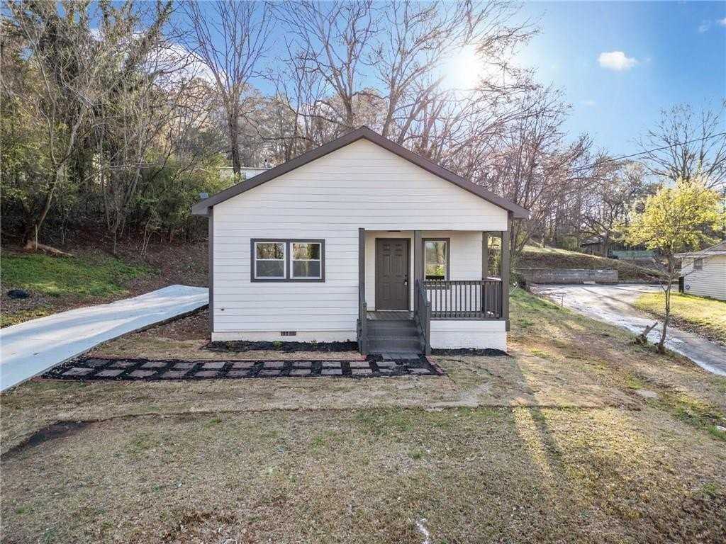 125 Roosevelt St - Photo 2 of 34