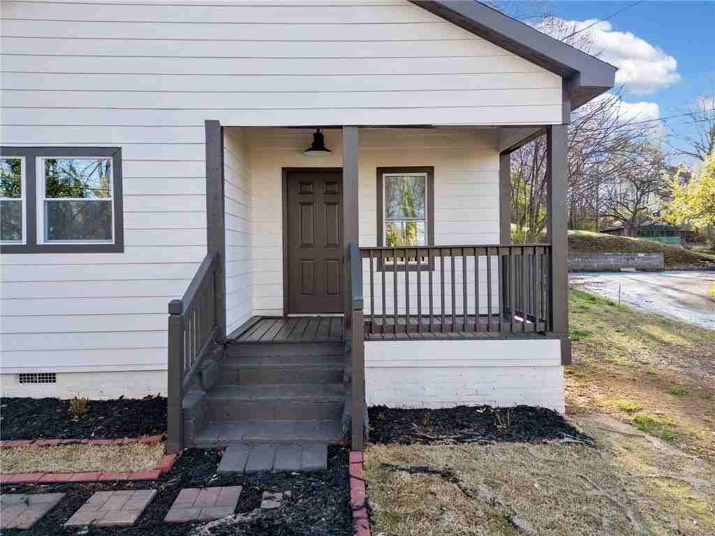 125 Roosevelt St - Photo 3 of 34