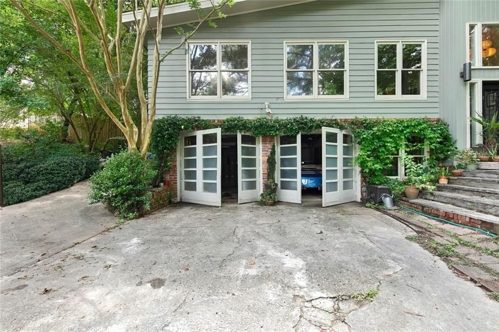 1232 Bernadette Ln Ne - Photo 4 of 32