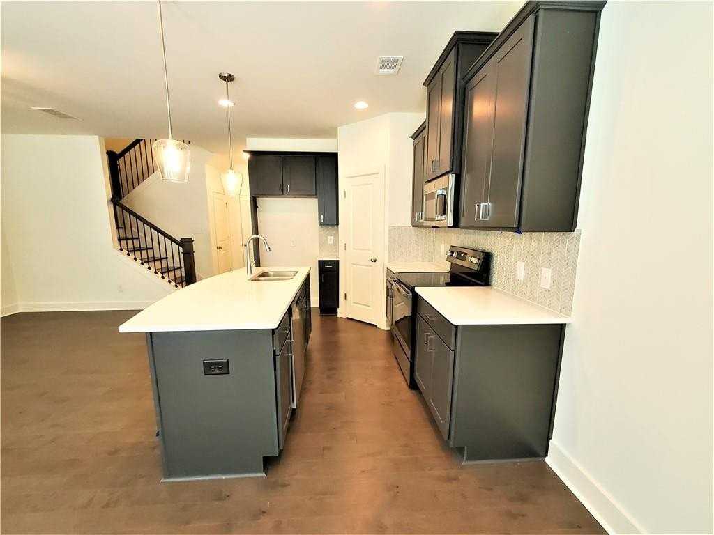 389 Auburn Valley Way - Photo 4 of 29