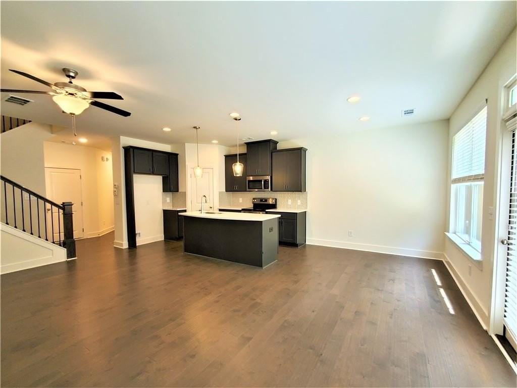 389 Auburn Valley Way - Photo 5 of 29