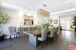 9145 Sawyer St - Photo 3 of 8