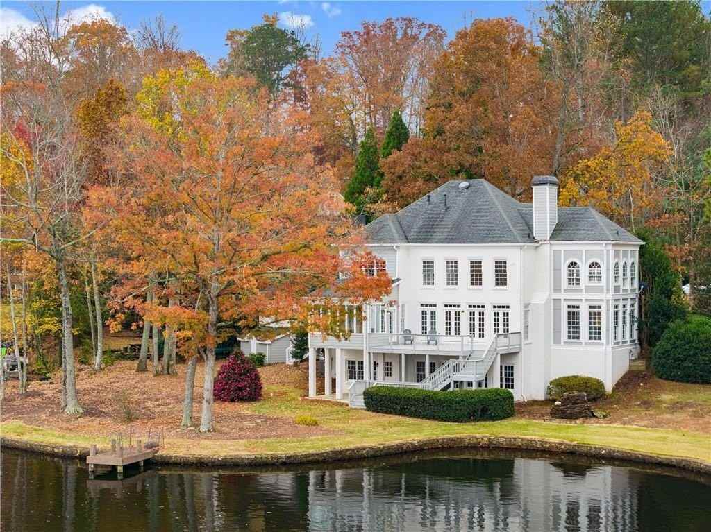 135 Staghound Ct - Photo 4 of 50