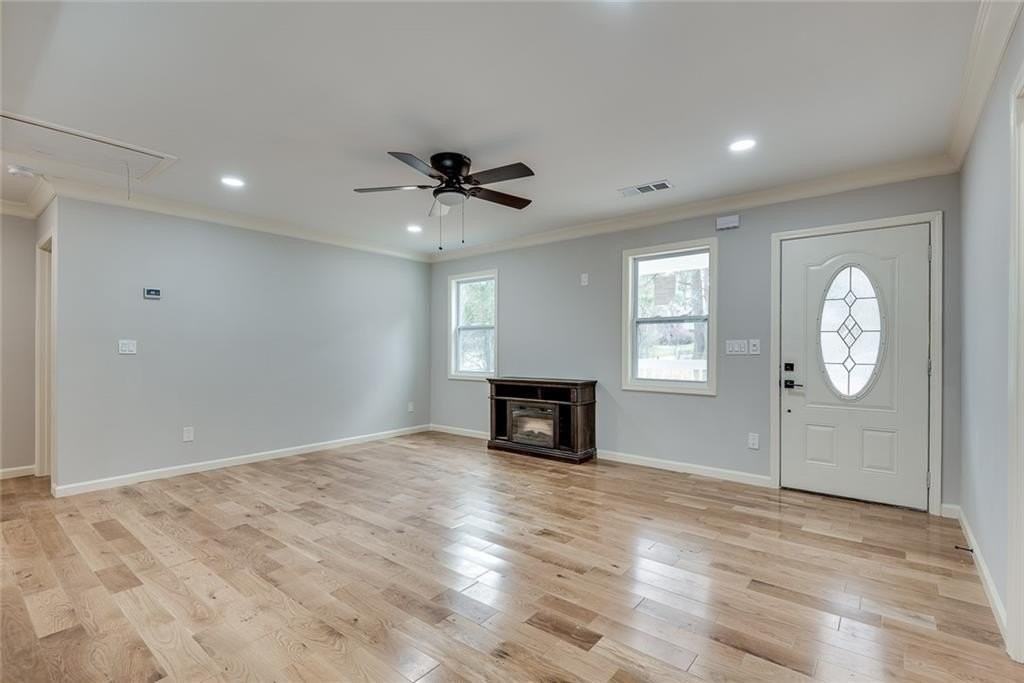 2575 Barrylynn Dr - Photo 2 of 37