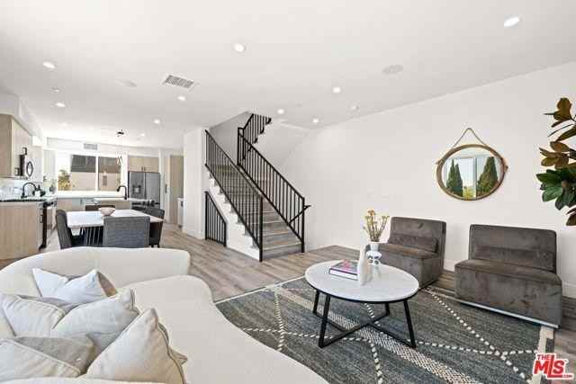 1959 E 1st St #1 - Photo 7 of 7