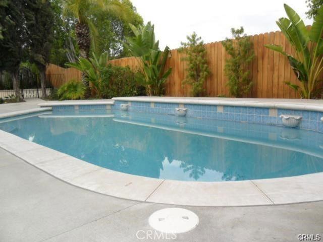 328 La Tortola Dr - Photo 3 of 6