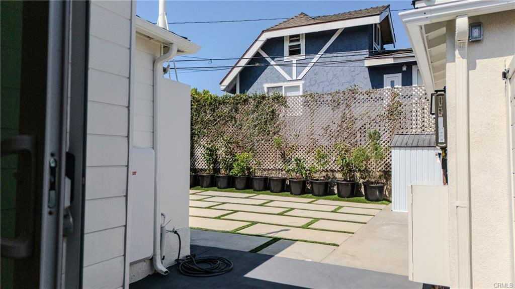 1509 South Meadows Avenue - Photo 3 of 8