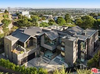 1772 N Crescent Heights Blvd - Photo 2 of 6