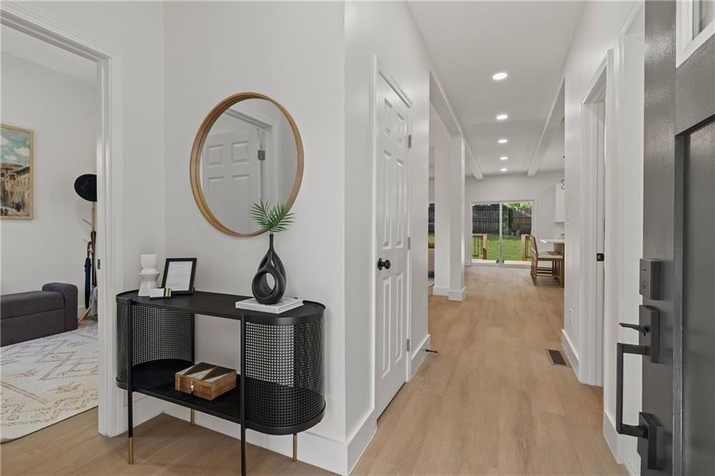 3183 Zion St - Photo 4 of 47