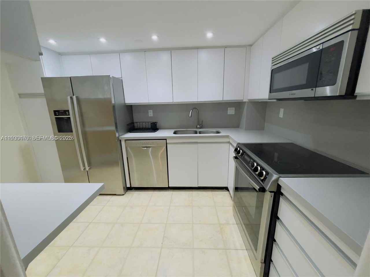 2000 Towerside Ter #309 - Photo 2 of 8