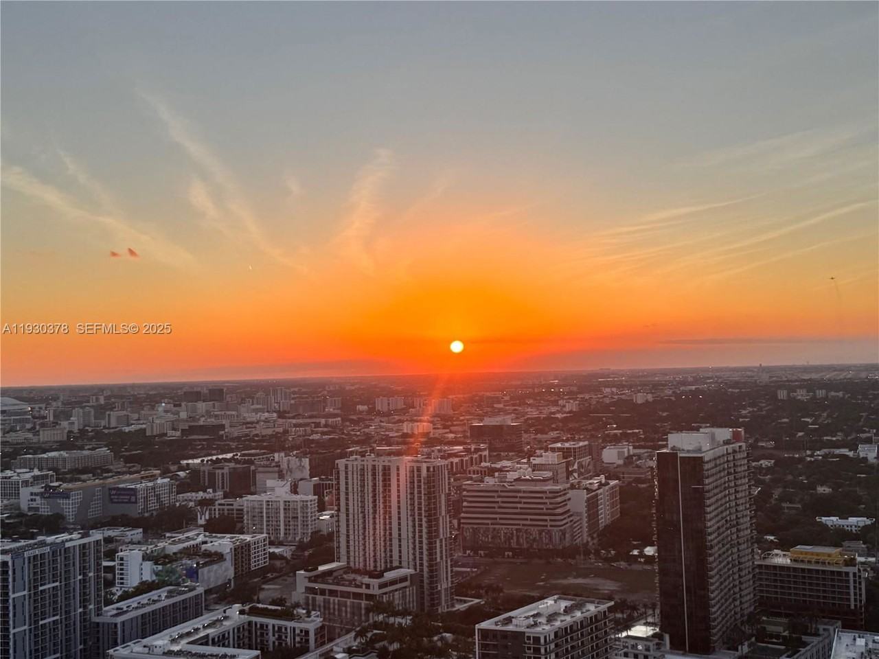 501 Ne 31st St #604 - Photo 2 of 8