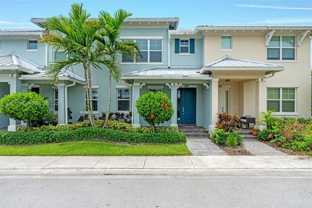 1190 Eucalyptus Dr #5 - Photo 1 of 1