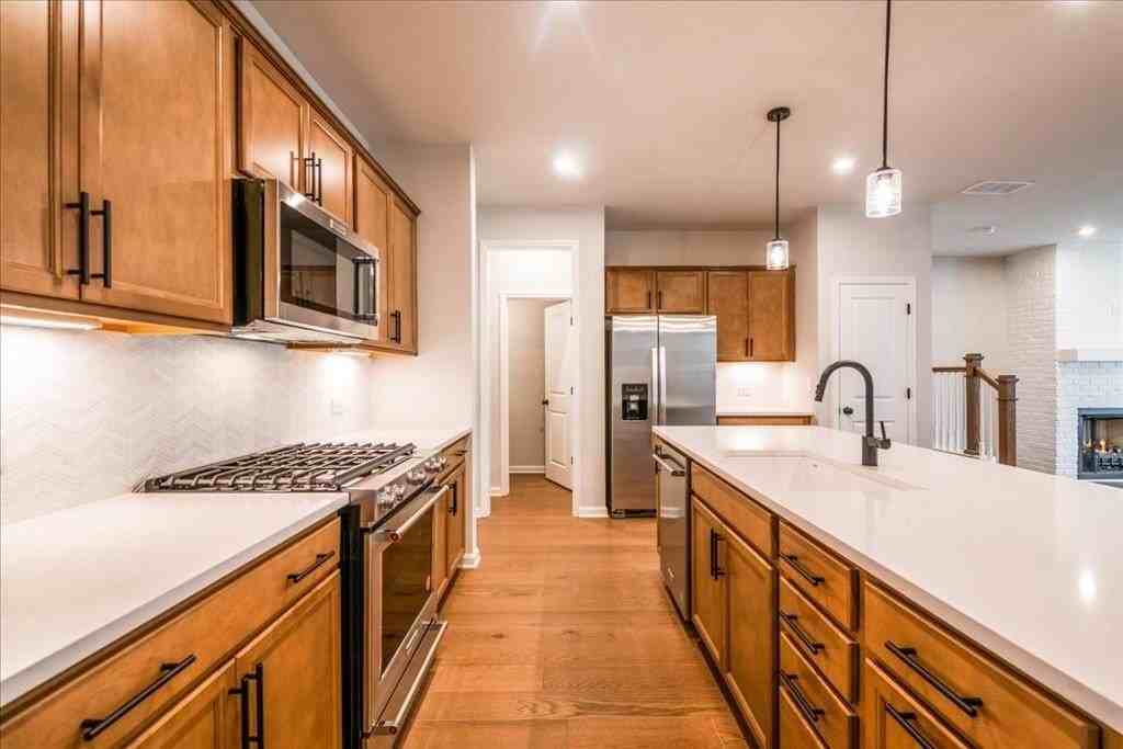 5769 Tillman Way - Photo 6 of 41