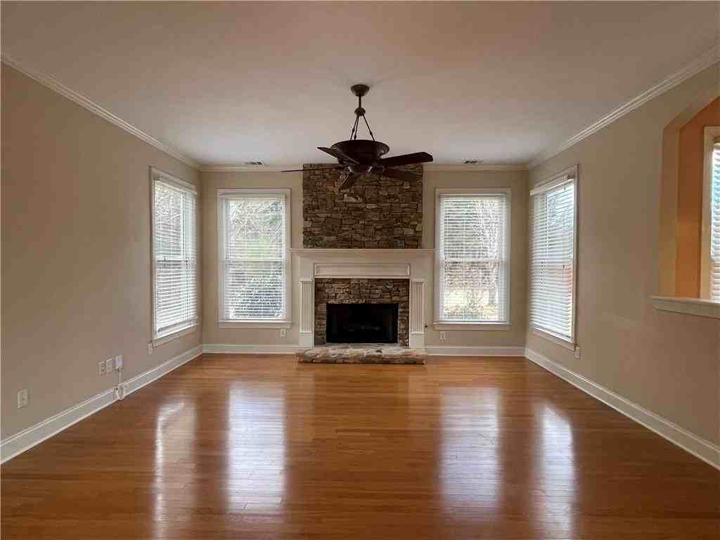 245 Gladeside Path - Photo 5 of 24