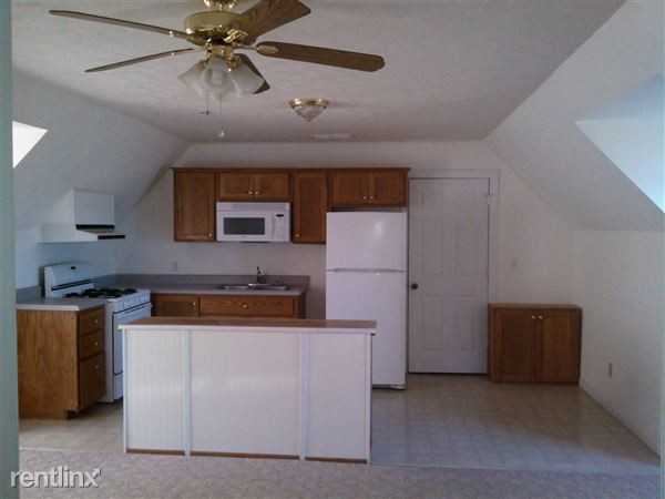 Webster Lake Access with 6 month lease $750 - Photo 2 of 5