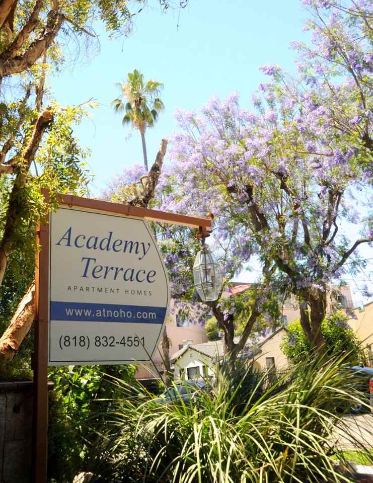 11020 Hesby Street #2 - Photo 4 of 30