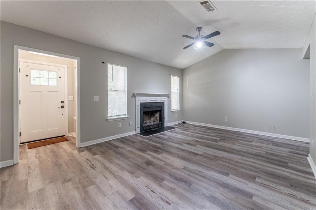 1101 Old Saybrook Ct - Photo 4 of 23