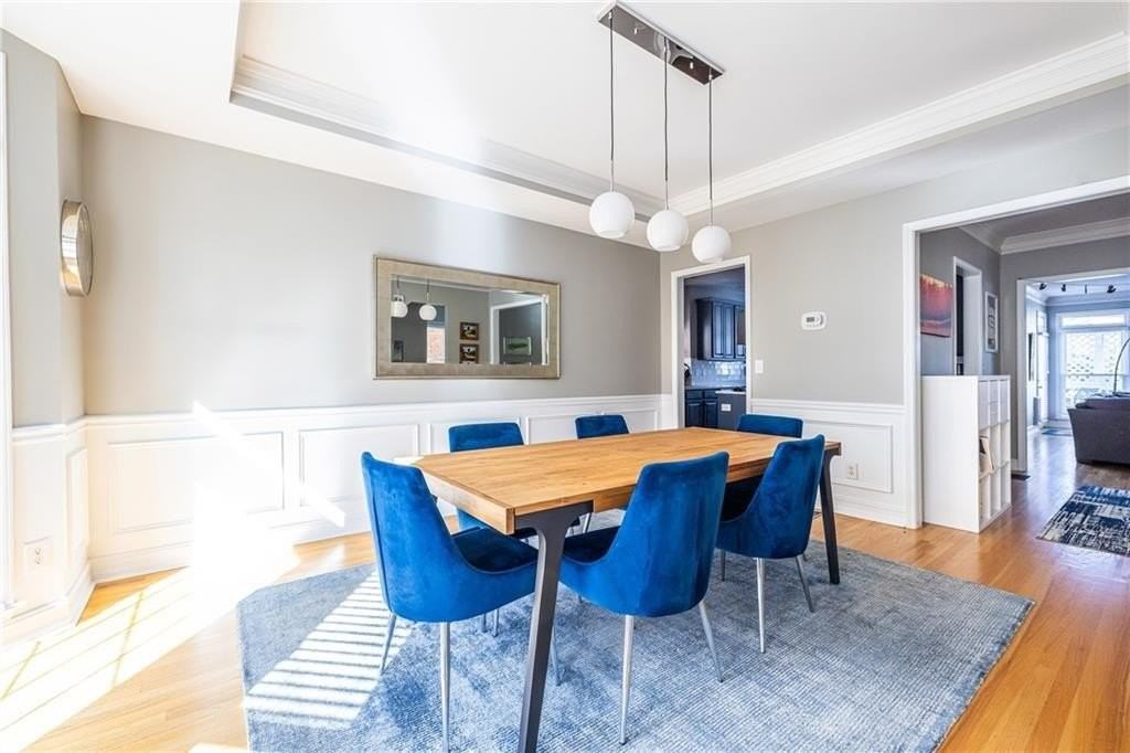 2454 Vivian Cir - Photo 6 of 45