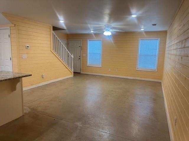 5376 Archer Ave - Photo 4 of 16