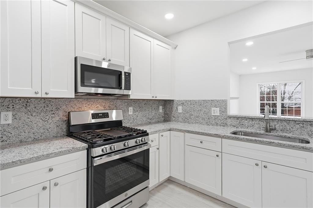 3349 Lathenview Ct - Photo 7 of 48