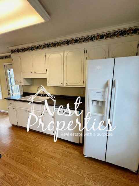 325 Southampton Dr #1 - Photo 3 of 10