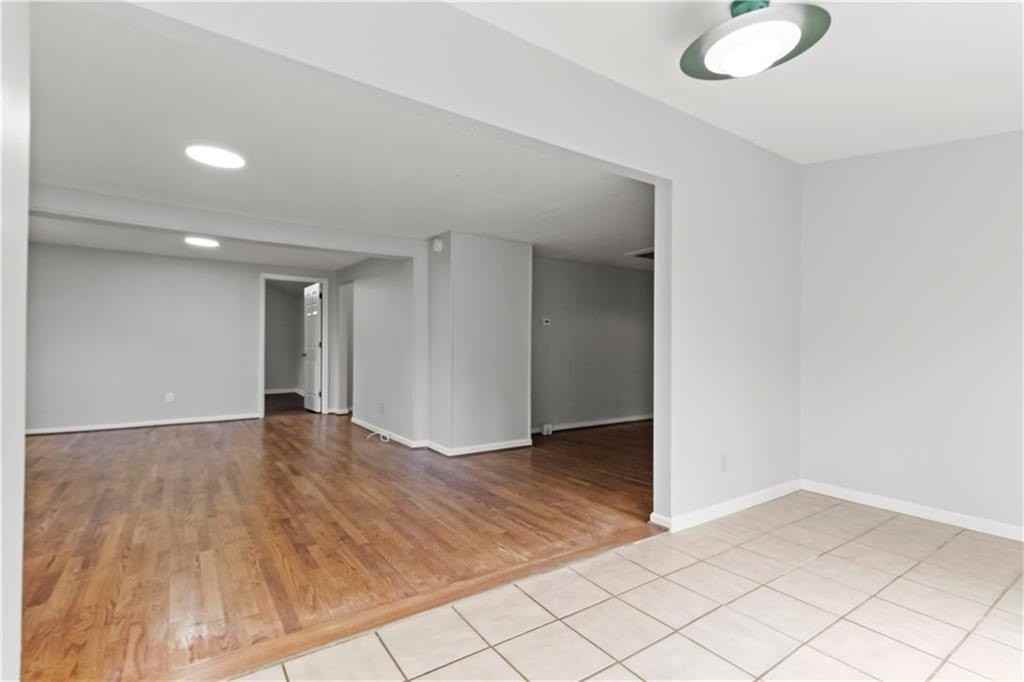 2314 Wayside Dr Ne - Photo 3 of 17