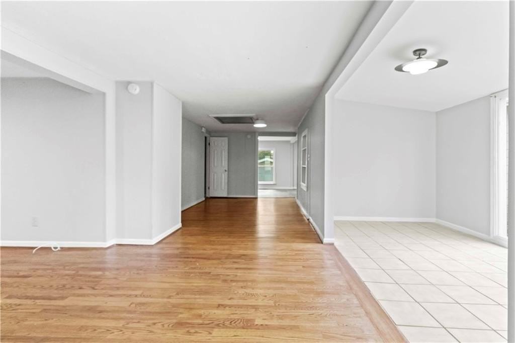 2314 Wayside Dr Ne - Photo 5 of 17