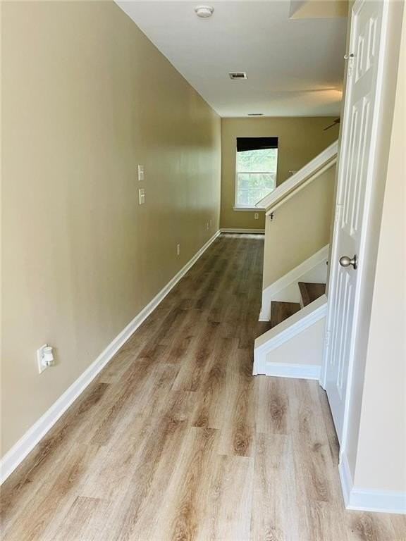 2430 Mayfair Dr - Photo 2 of 19