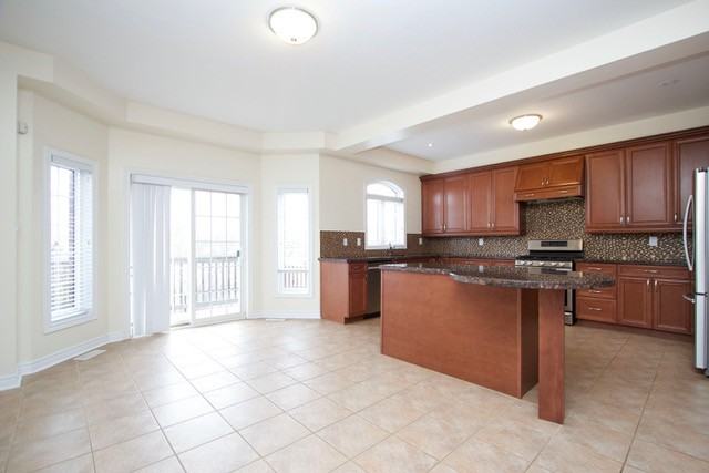 4 Stevensgate Dr #1 - Photo 7 of 31