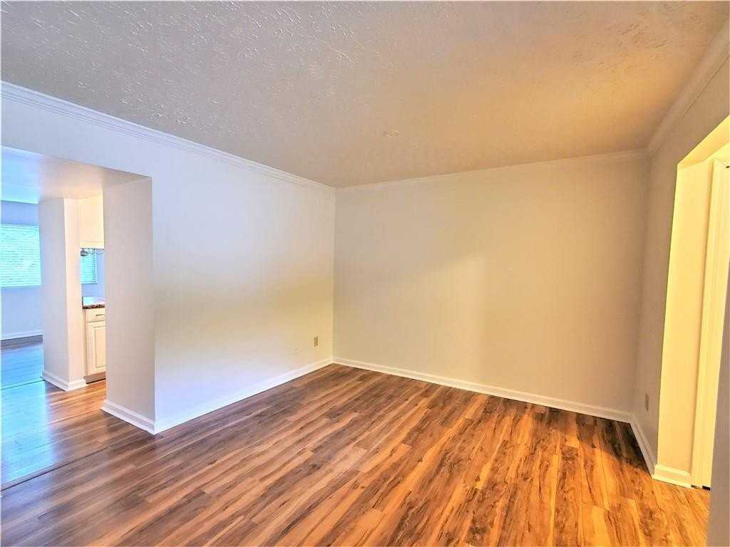 66 Country Place Ct - Photo 5 of 26