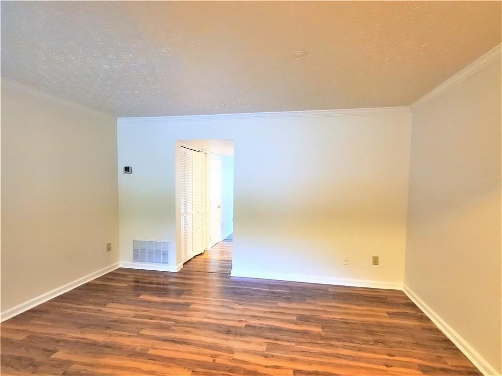 66 Country Place Ct - Photo 6 of 26