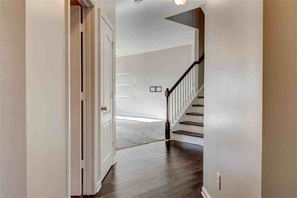 7601 Summer Berry Ln - Photo 5 of 34