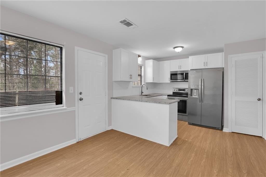 3033 Parkside Ct - Photo 7 of 25