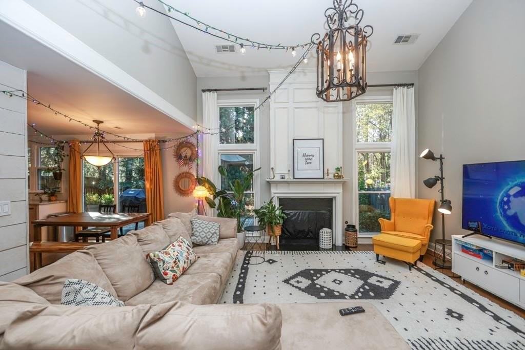 9900 Barston Ct - Photo 6 of 34