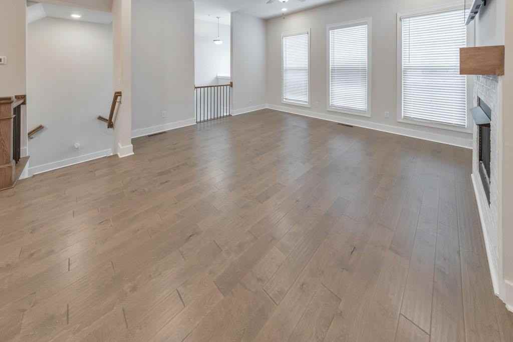 413 Bishop Ln - Photo 6 of 37