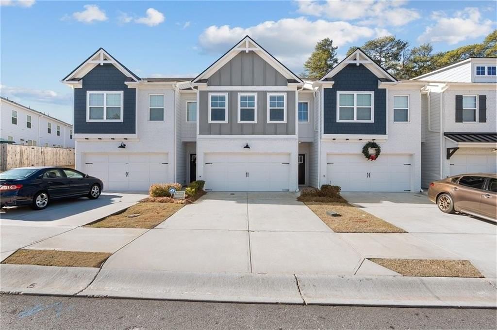 2469 Honey Way - Photo 2 of 36