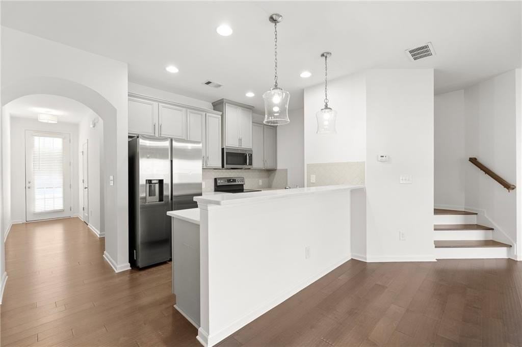 2212 Triple Crown Ln - Photo 2 of 25