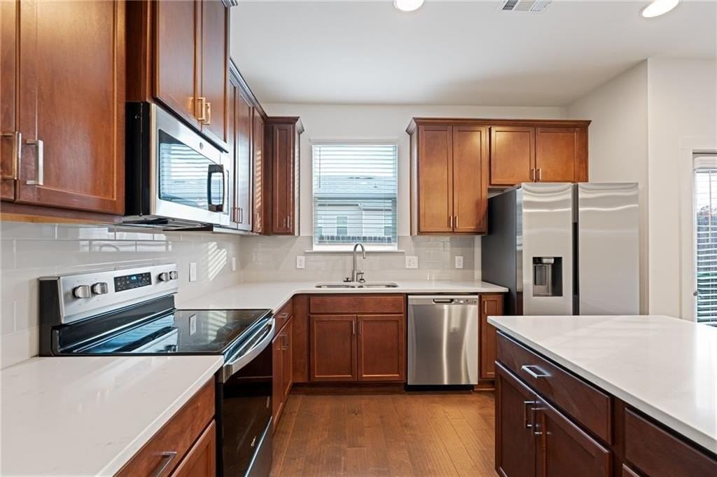 6395 Shalks Crossing Dr - Photo 3 of 24