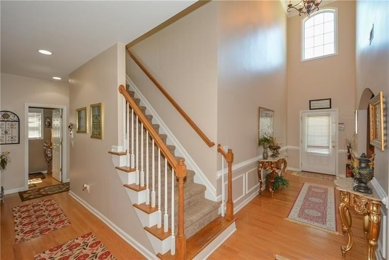 172 Villa Place Ct - Photo 5 of 18