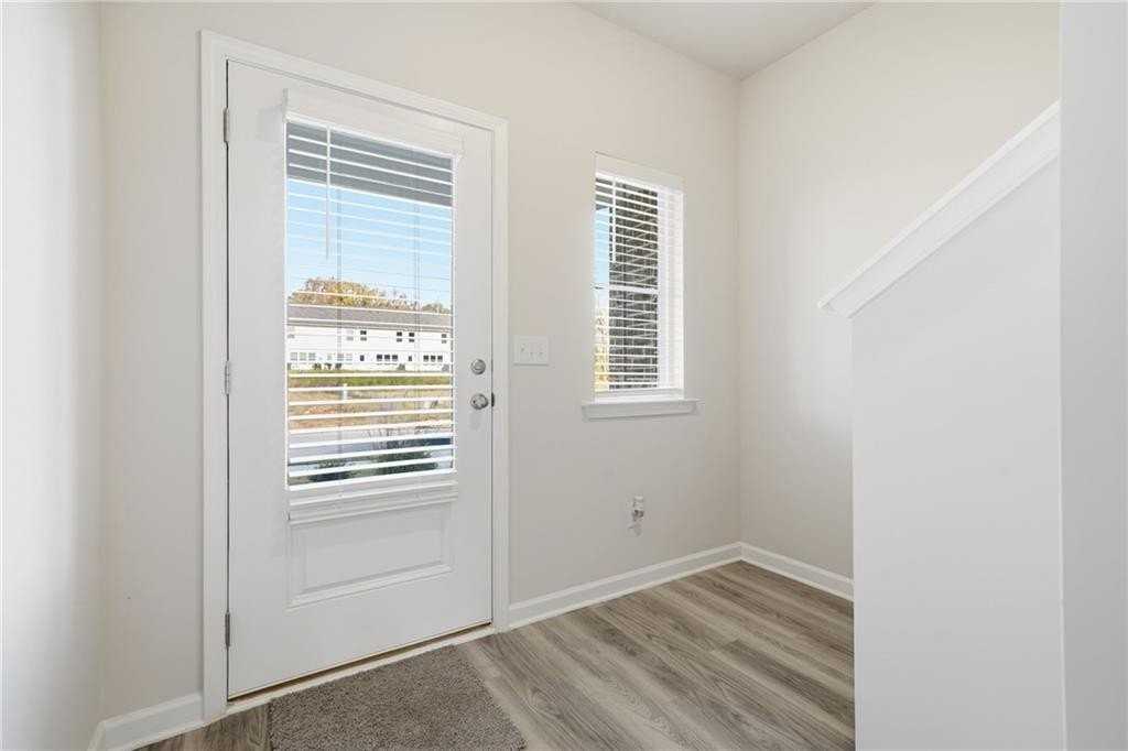 3966 Oakwood Terrace Ct - Photo 3 of 48