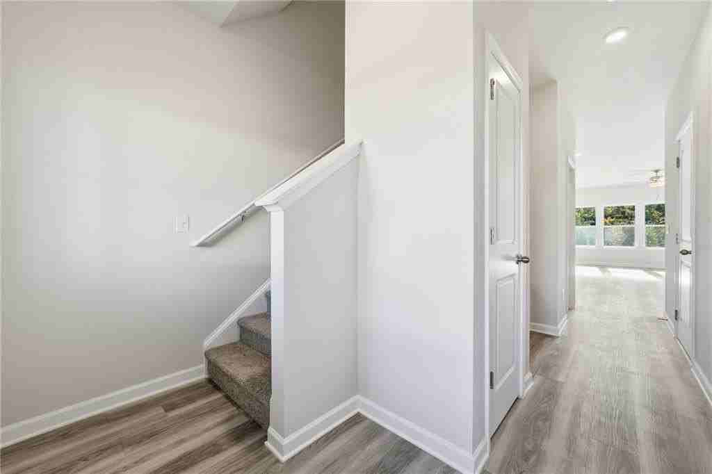 3966 Oakwood Terrace Ct - Photo 4 of 48