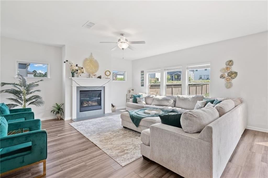 368 Murray Way - Photo 6 of 50