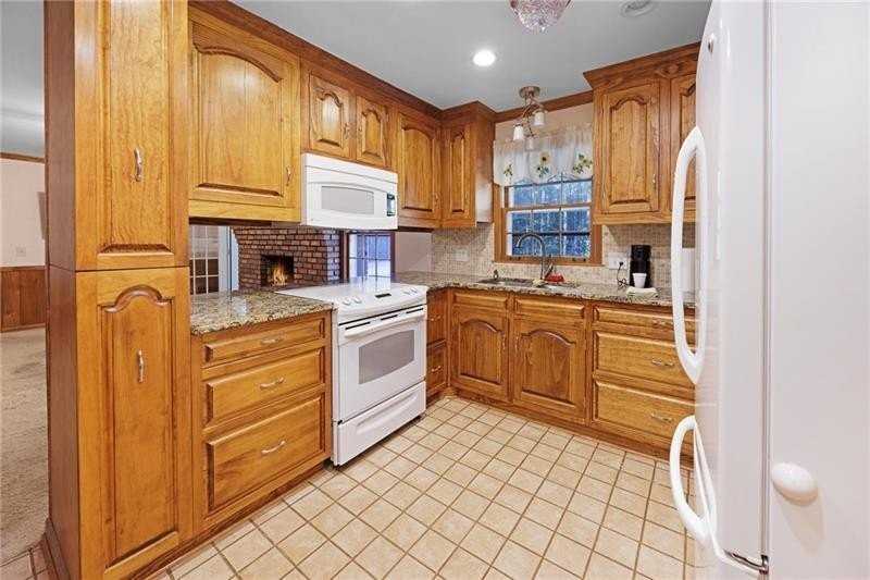 835 Tranquil Dr - Photo 5 of 18