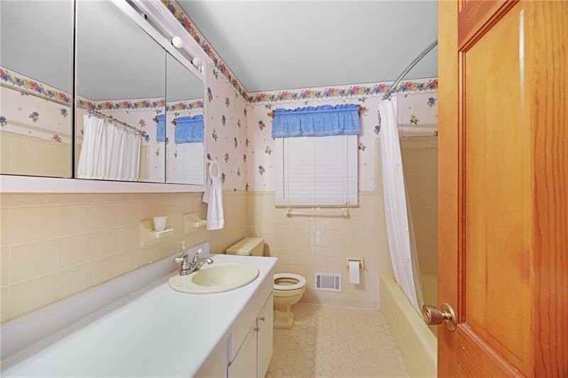 835 Tranquil Dr - Photo 6 of 18