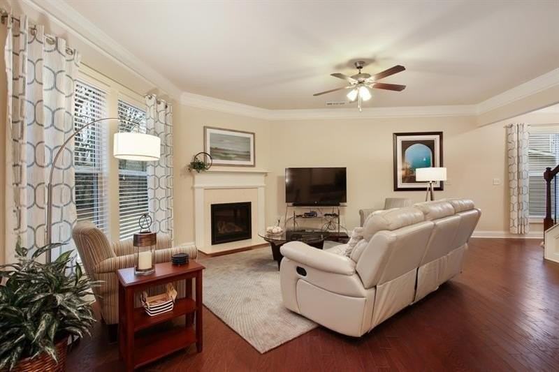 3080 Cross Creek Dr - Photo 6 of 31