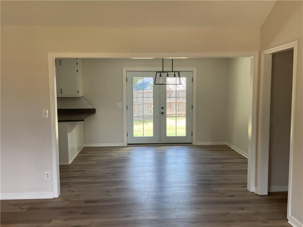 2452 Kilgore Rd - Photo 4 of 16