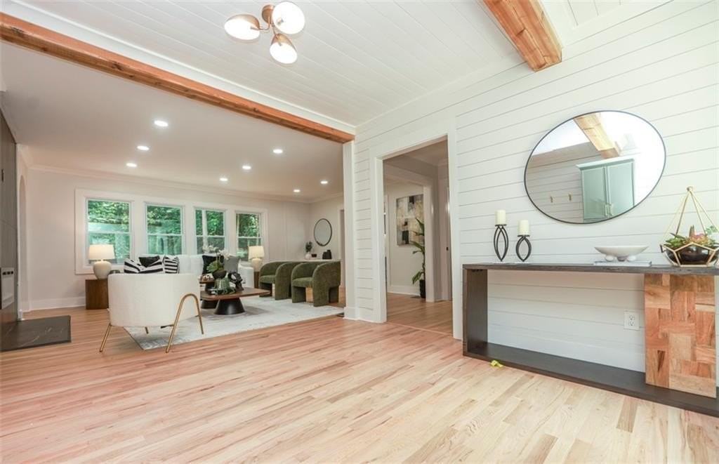 2908 N Hills Dr Ne - Photo 4 of 50